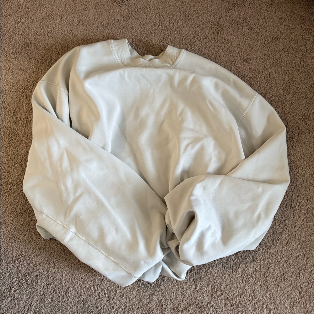 Lululemon Softstreme Voluminous Crew XS Bone